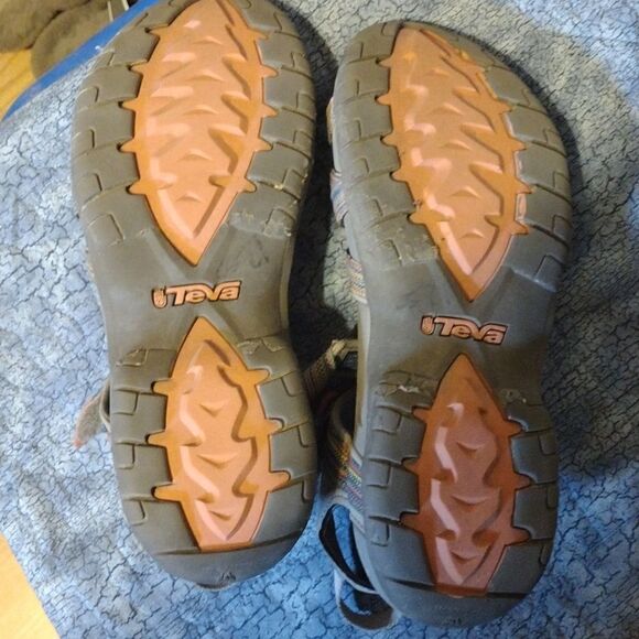 Teva sandals - Picture 2 of 4